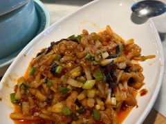 -渝信川菜 · 川味家常菜(财富购物中心店)