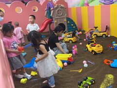 -孩子王童乐园(广州南沙万达店)