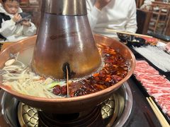 -果松木炭酸菜铜火锅·外婆参鸡汤