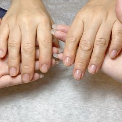 -花岐款式专研健康美甲沙龙