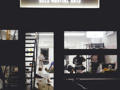 -菠萝格斗巴西柔术训练馆