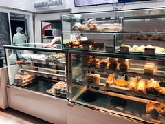 面包甜点陈列柜-白玉兰食品(甜云店)