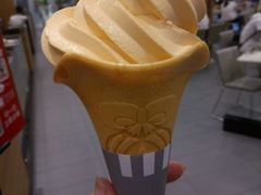 芒果花淇淋-肯德基(天鹅湖万达店)