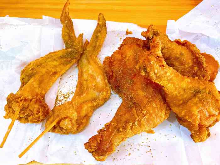 食搭子中式炸鸡(观前街店)-"姐妹安利我的大鸡腿店 门面小小的 只.