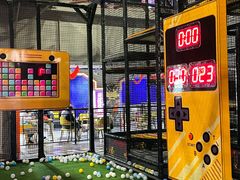 -嗨翻Hi-Fun竞技主题乐园·蹦床亲子生日轰趴(国光1937店)