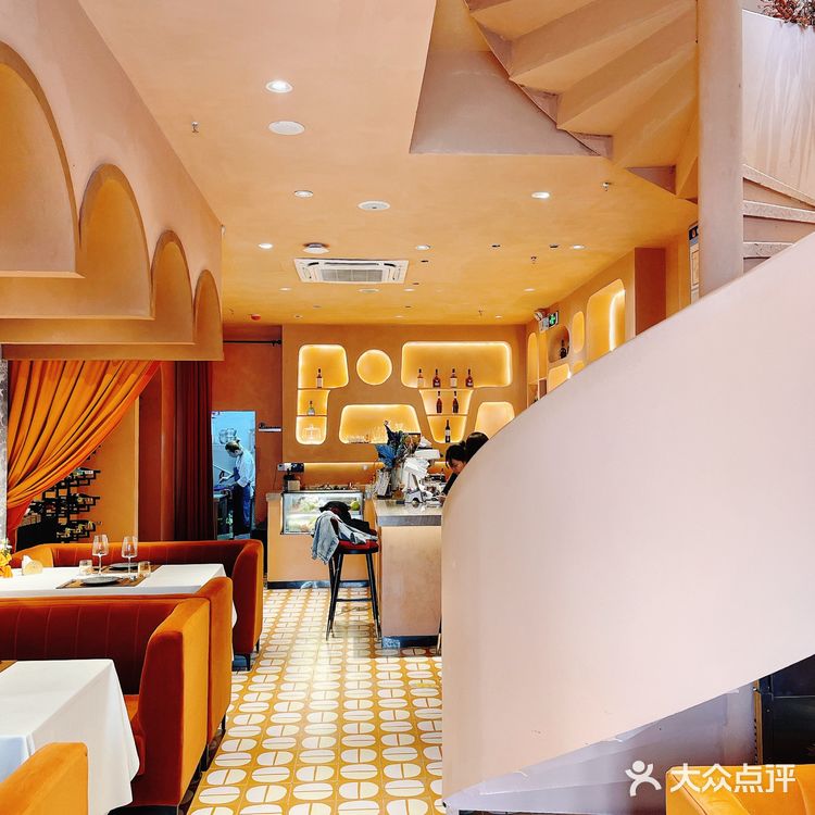 爱马仕橙小洋楼🌆AMA新派融合料理