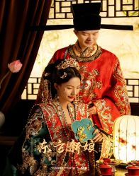 -雪中彩影婚纱摄影·微光艺术中心