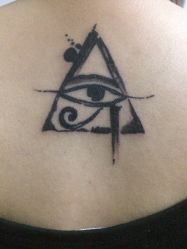 背部-TATTOO/手工穿孔吧/耳洞/刺青STUDIO