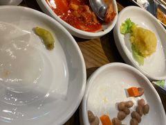 小菜碳生菜无限量-·缸桶屋·韩式牛肋条自助烤肉(西湖D11店)