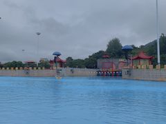 -汤山欢乐水世界