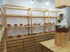 -yeast面包店