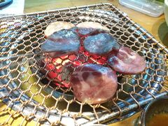 雪花80％厚切牛舌-老炉家木炭烤肉(长江国际店)