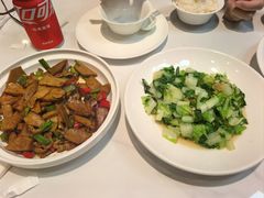 -黄弟大排档·湖南菜·小龙虾·小海鲜(凯旋北路店)