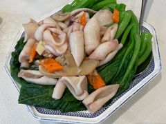 时菜炒鲜鱿   -避风塘潮粤海鲜酒楼