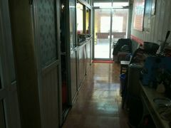 大堂-老字号杨坡红油米线腊汁肉夹馍(东四道巷店)