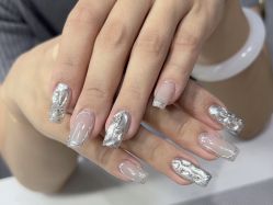 -爱纶美·美甲美睫半永久