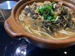 蔚县老砂锅-东口码头·烧鸽子·鱼头泡饼·地方菜(金鹰悦城店)