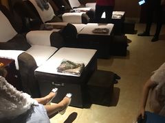 -金色印象·4K影院式足体养生(杨家坪西郊店)