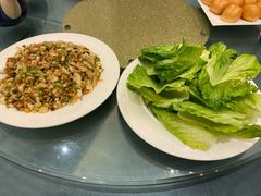 蚬肉生菜包-沙龙酒家