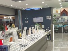 -镜客眼镜(浦江欢乐颂店)
