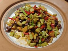 -魏铭鱼头捞饭(晋阳路店)