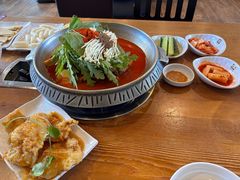 -喇喇排骨火锅·传统韩式脊骨汤(望京西园总店)