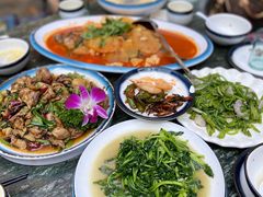 -四方小吃·白族庭院餐厅