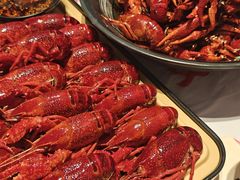 -肥肥虾庄·金牌油焖大虾(汉街SKP店)