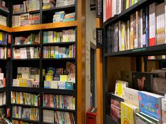 -西西弗书店&矢量咖啡(凯德晶萃广场店)