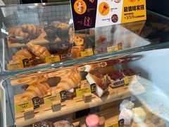 -上海汽车博览公园-北门停车场