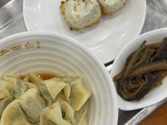 凉拌馄饨-老西白点心店