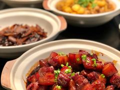 上海红烧肉-重庆丽苑维景国际大酒店·海鲜自助餐厅
