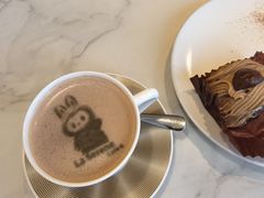 -La-Serene Café
