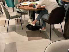-港丽餐厅(杭大店)