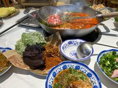 -王奋斗贵州酸汤牛肉火锅