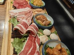 -明洞阿姨·韩式酱蟹烤肉·创意料理(三元桥店)