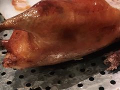 精品烤鸭-皇城根·鲁菜济南菜·吊炉烤鸭·炒鸡鱼头(济南旗舰店)