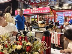 -刘姐啤酒鱼民族演艺餐厅(西街总店)