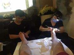 -金色印象·4K影院式足体养生(杨家坪西郊店)