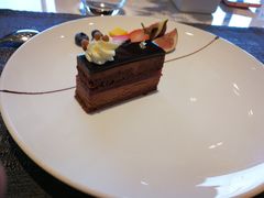 -窗外西餐厅(普罗理想国店)