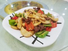 杏鲍炒牛肉-珠江餐厅