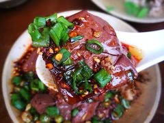 特色秘制红油血旺-谢老五跷脚牛肉·非遗传承店