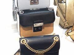 -东荟城名店仓