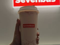 草莓桃子麻薯牛奶天堂-Sevenbus一家奶茶店(昆明大悦城店)