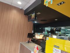 -麦当劳(杨林得来速店)