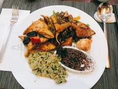 香椿炒饭-大佛寺高级素食自助餐厅