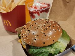 -麦当劳(军博店)