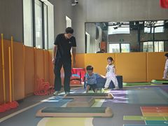 -小小特工运动馆(宝山三邻桥中心)