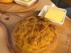迷你冰镇菠萝油-来龙里 精致 东南亚餐室(万象城店)