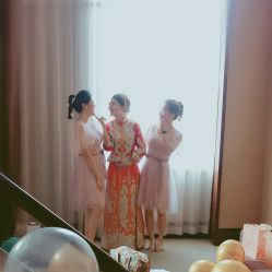 -贺贺新娘造型婚纱店